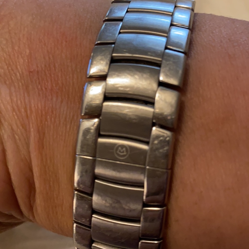 Beautiful Movado Sliver watch!!! - Picture 3 of 3
